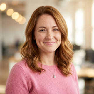 Emily Watson, angivet som chef for kundesupport hos Formueskab, på et profilfoto